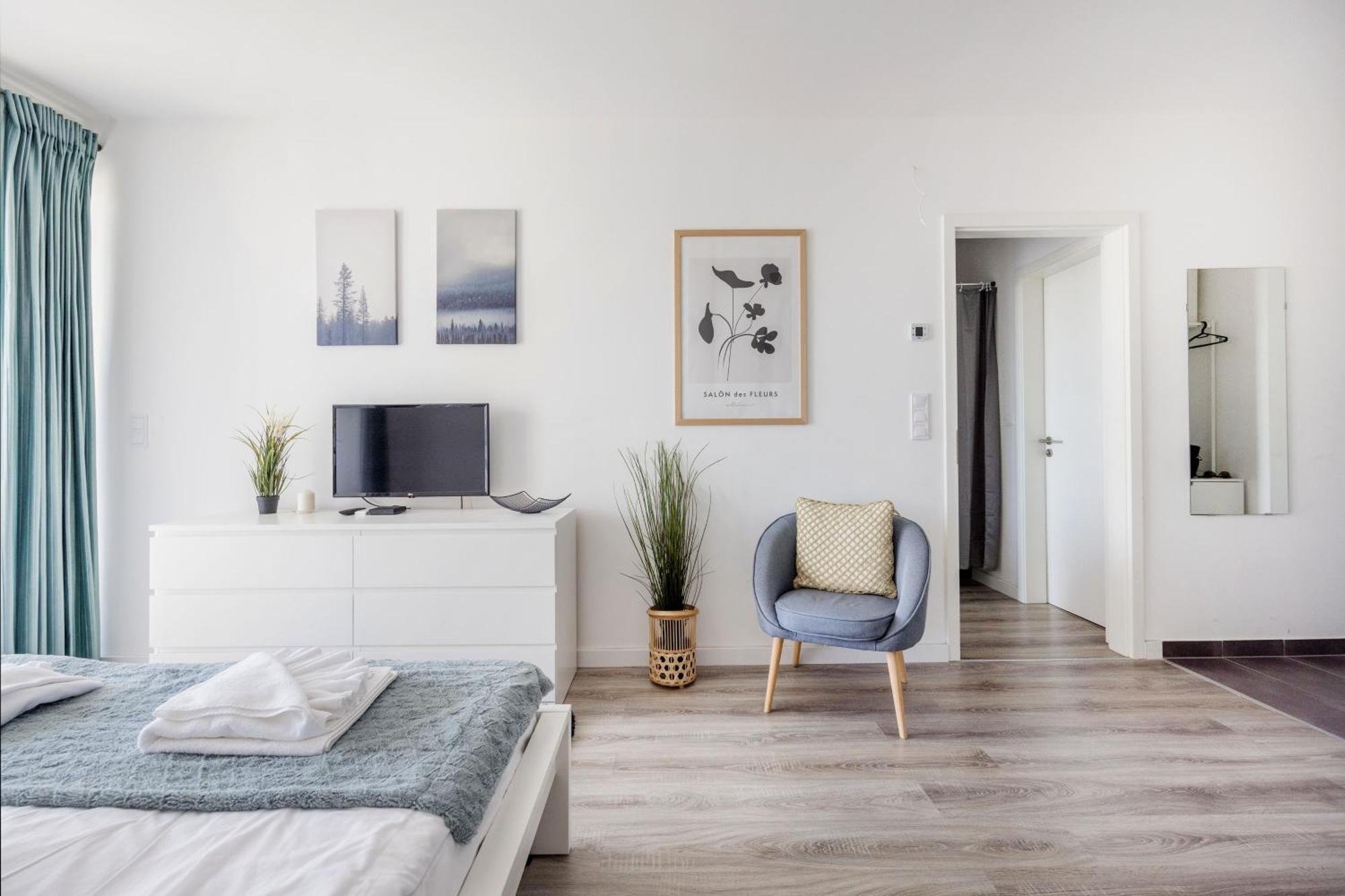 Modern Riverfront Apartment With Free Parking Budapest Exterior photo